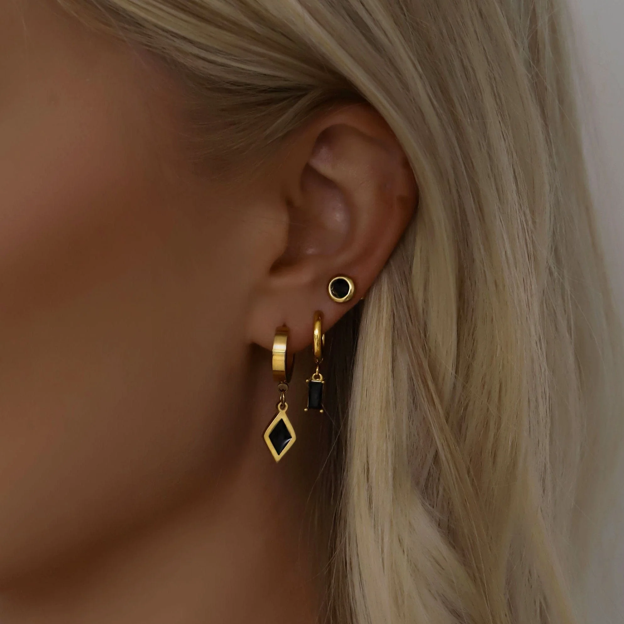 Alma Hoop Earrings - Image 3