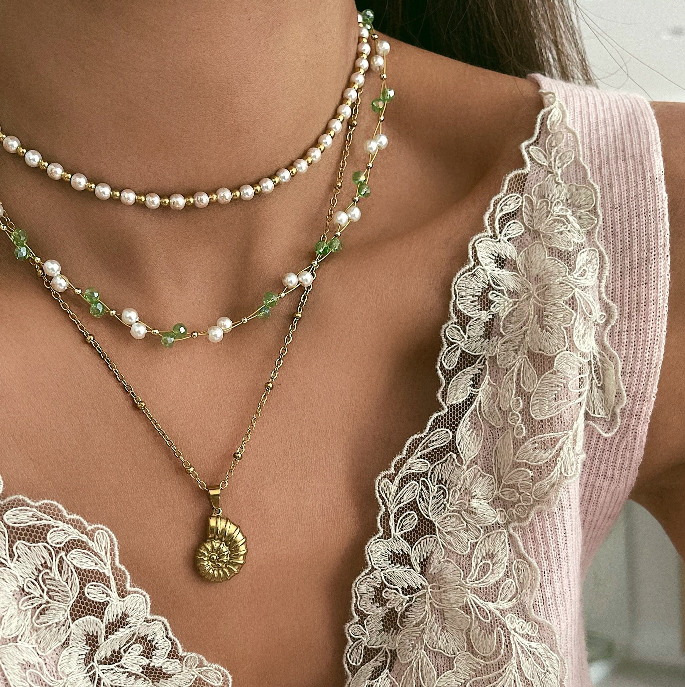 Gardenia Pearl Choker - Image 9